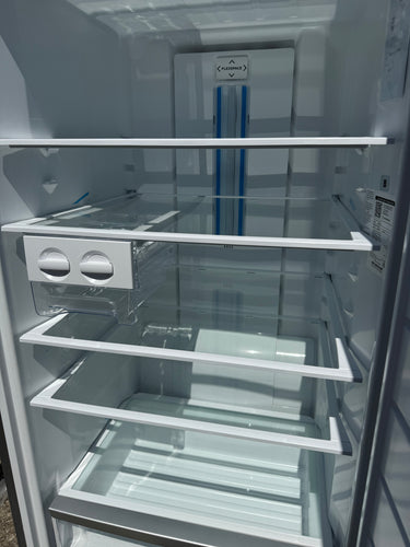 Factory second Westinghouse WFB4204SC — Vertical Freezer - Second Hand Appliances Geebung